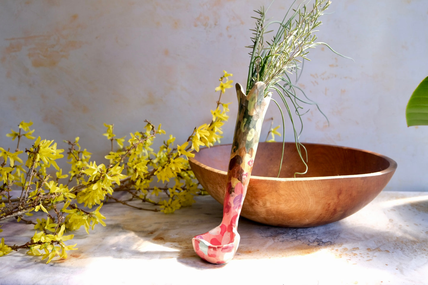 Arched vase ladle