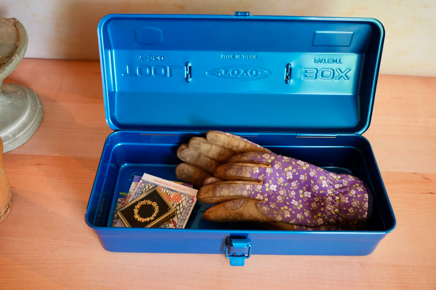 TOYO tool box: BLUE
