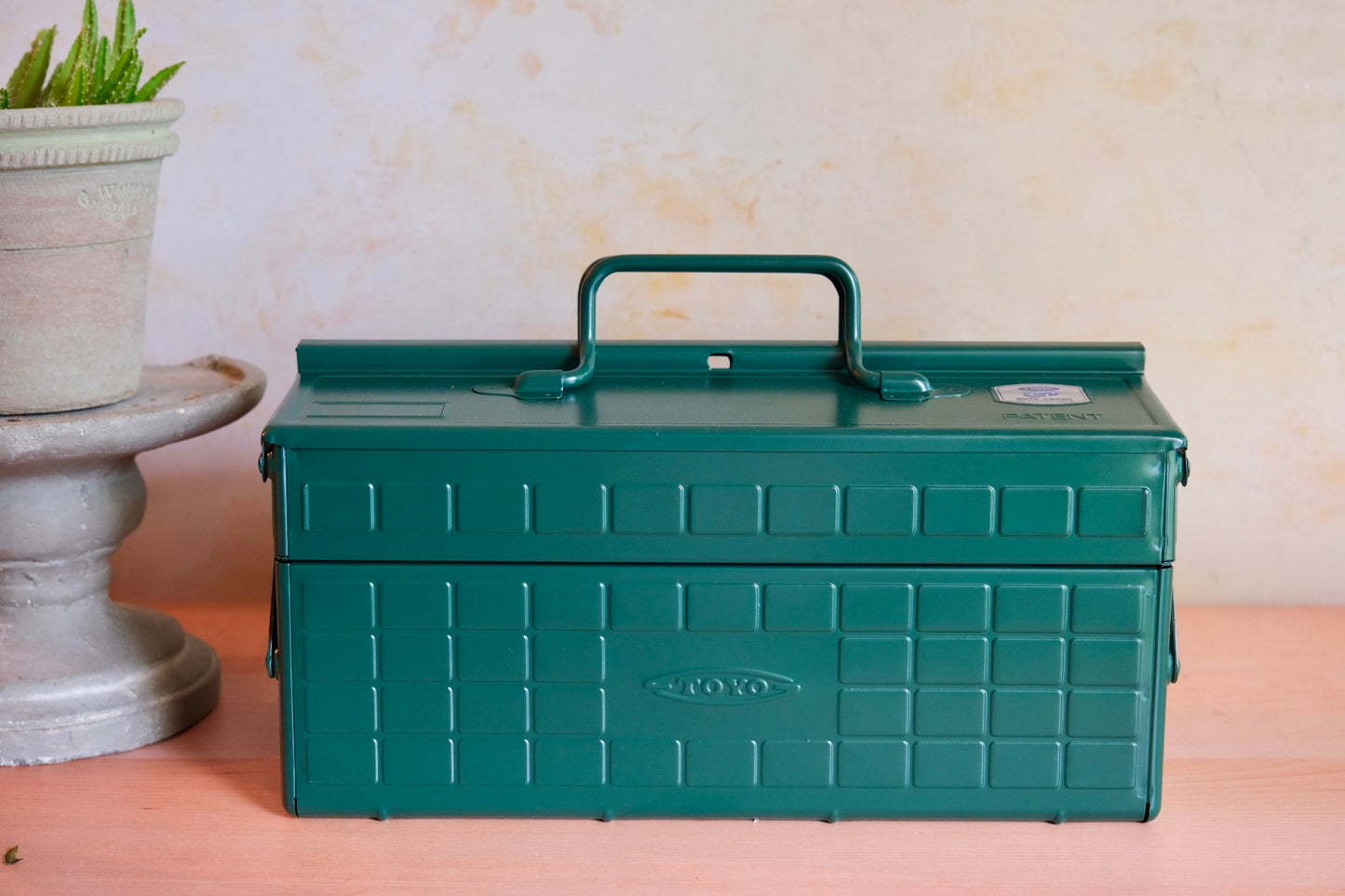 TOYO tool ox with upper shelves: Antique green