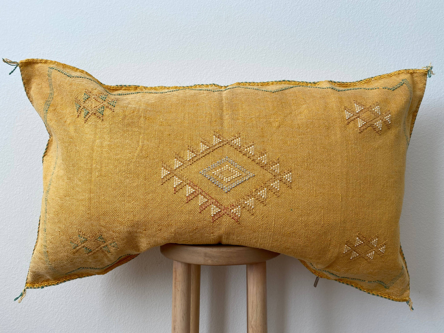 XL Silk Sabra Cover in Mustard