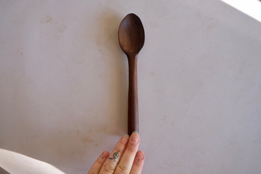 Serving spoon l walnut
