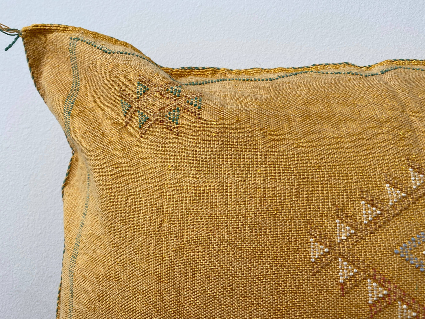 XL Silk Sabra Cover in Mustard