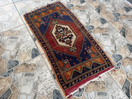 Vintage Turkish Wool Rug - Anatolian Tribal Small
