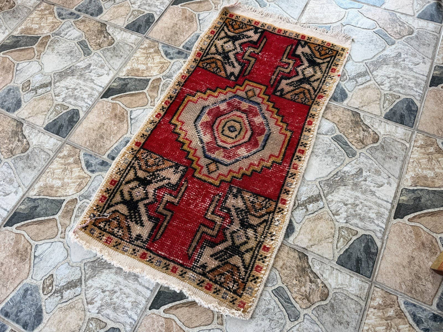Vintage Turkish Rug - Wool Bohemian Tribal 2x3 ft