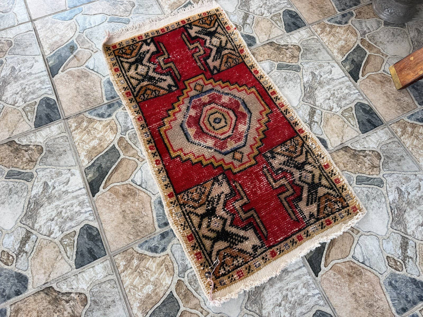 Vintage Turkish Rug - Wool Bohemian Tribal 2x3 ft