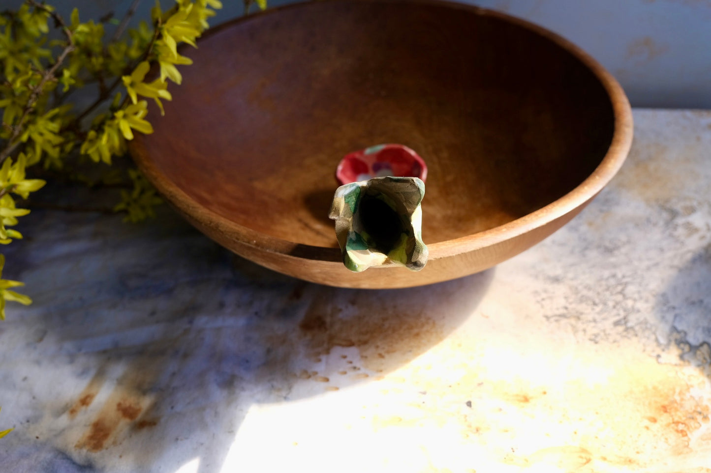 Arched vase ladle