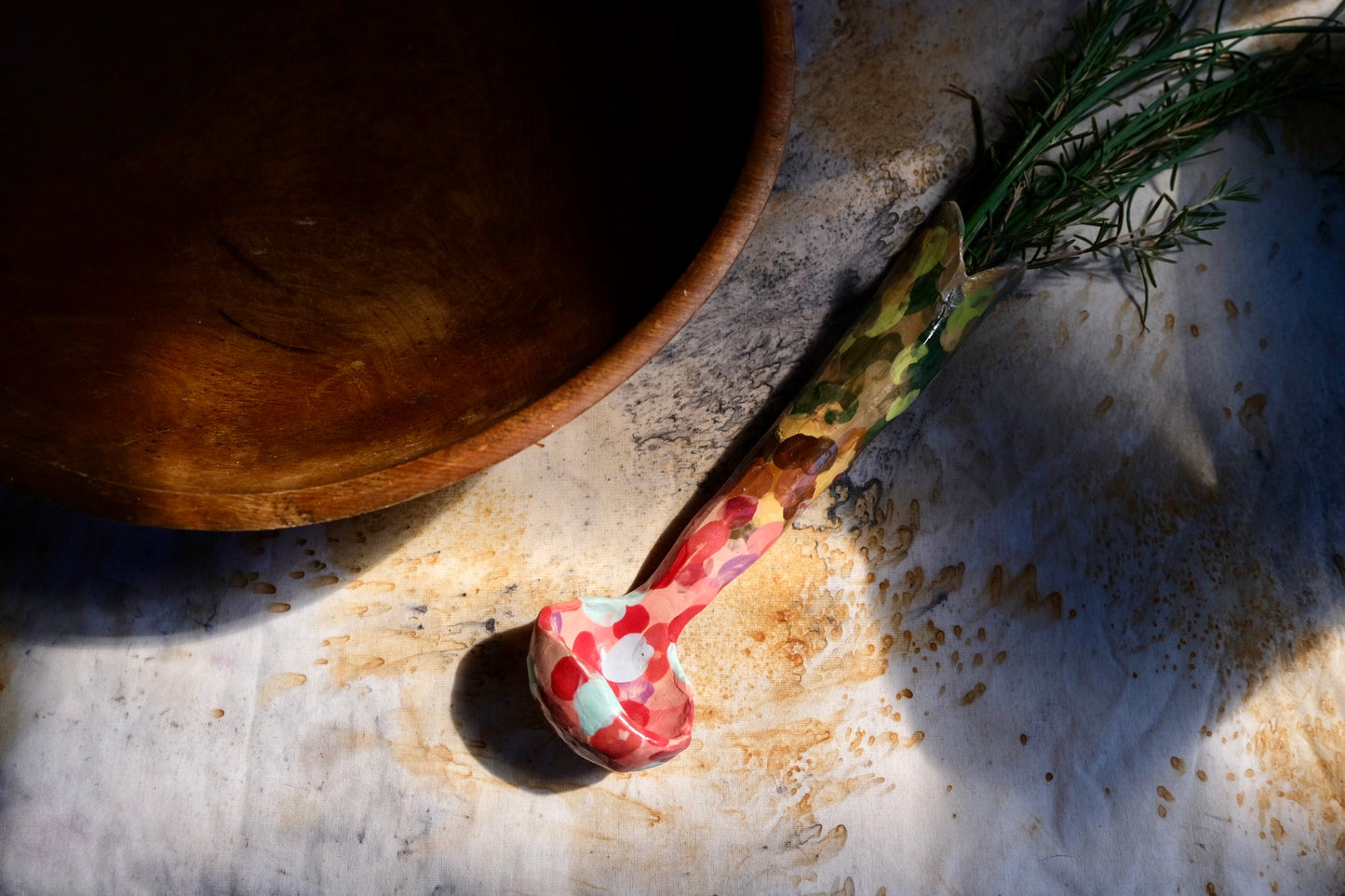 Arched vase ladle