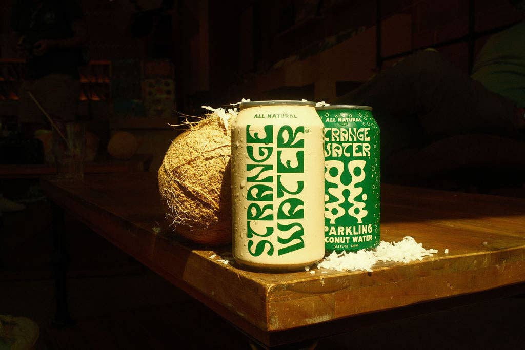 SPARKLING COCONUT WATER