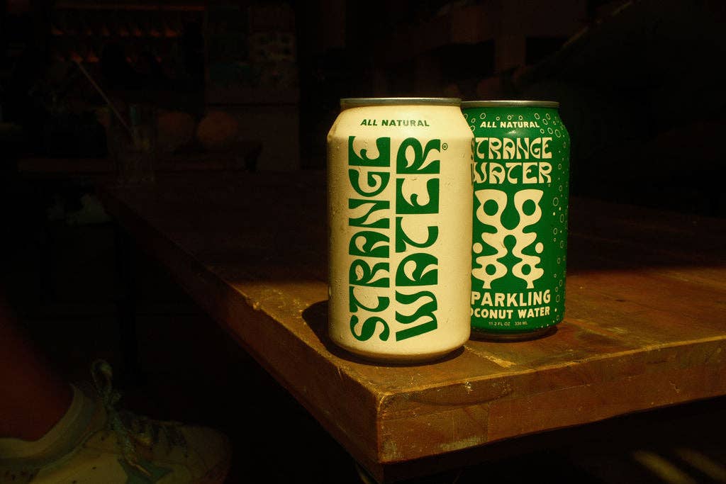 SPARKLING COCONUT WATER