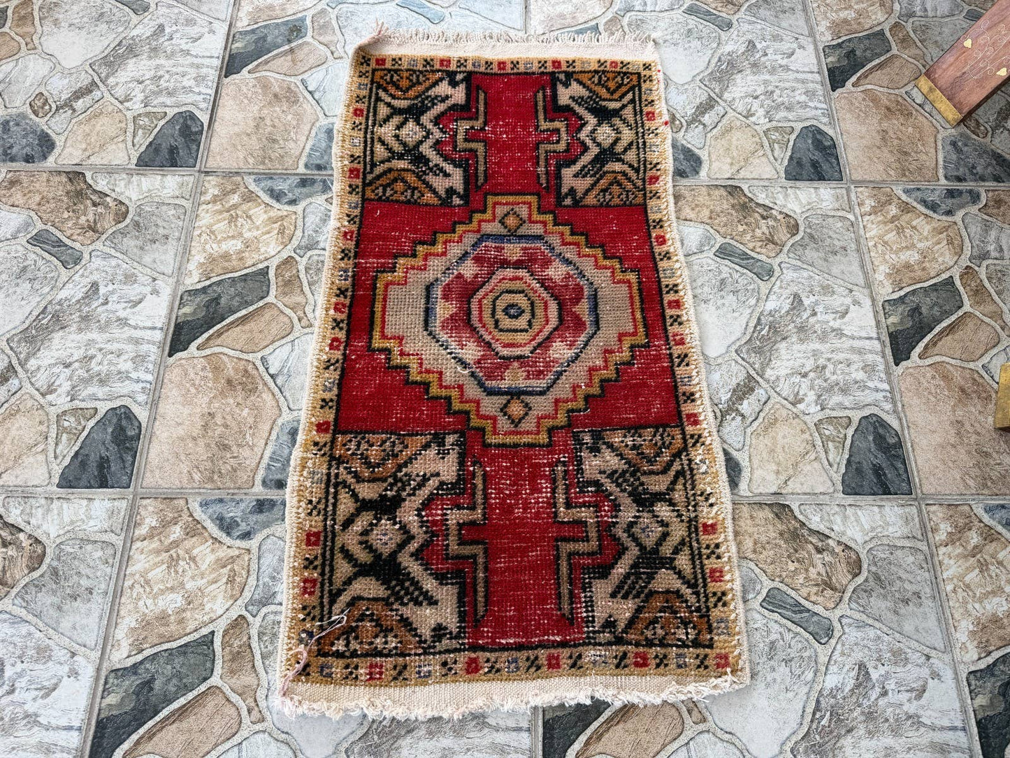 Vintage Turkish Rug - Wool Bohemian Tribal 2x3 ft